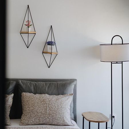 Cozy Studio In The Heart Of City コモティニ エクステリア 写真